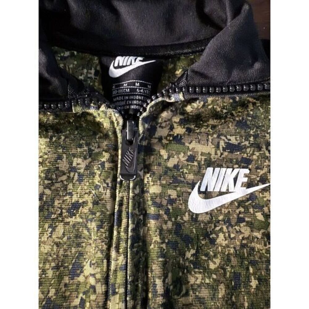 Nike Boys Digital Camo Full Zip Track Jacket Green Black Size 6 5-6 Years